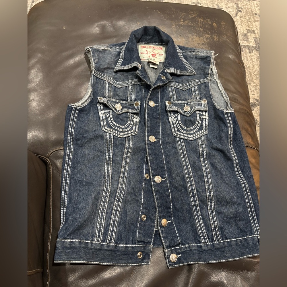 EUC Men’s True Religion Denim Vest. Jimmy Big QT. Large